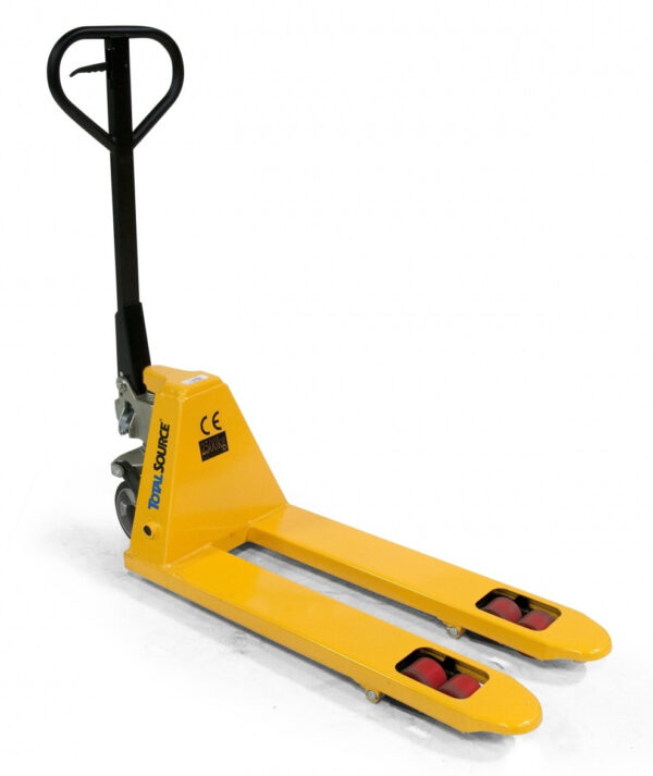 Short/narrow pallet trucks